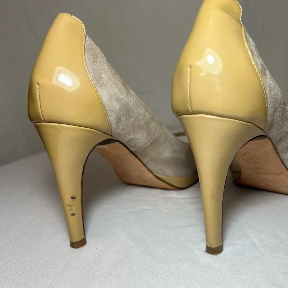 Cole Haan Nike Air Beige Nubuck & Patent Leather Peep Toe Heels Size 8.5B